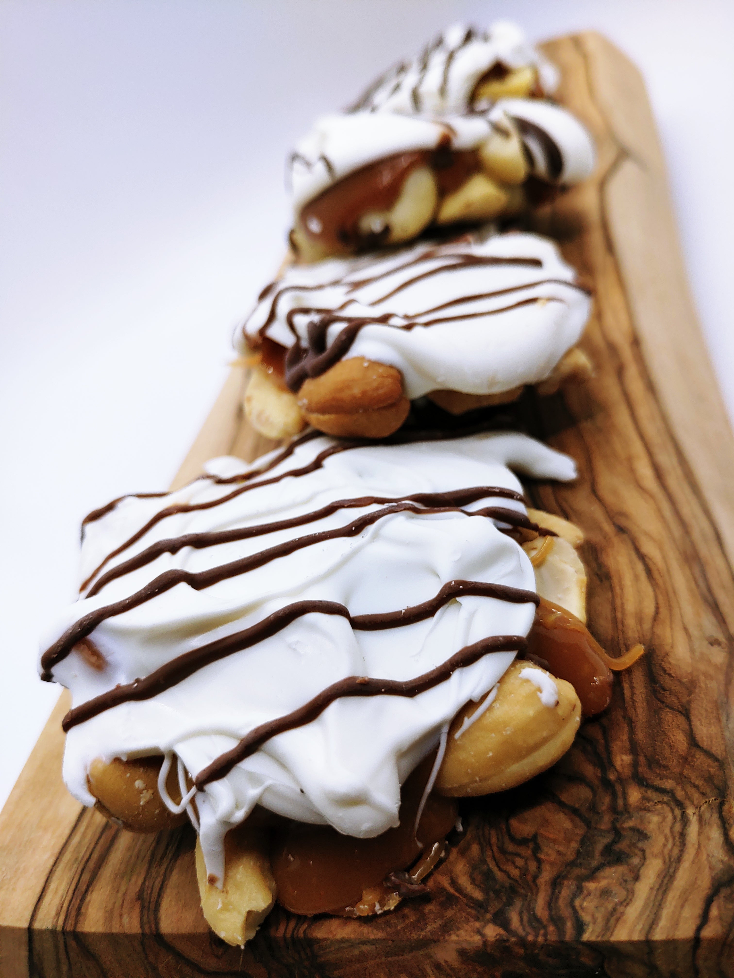 White Chocolate Turtles 8oz – Chocolate Hangover